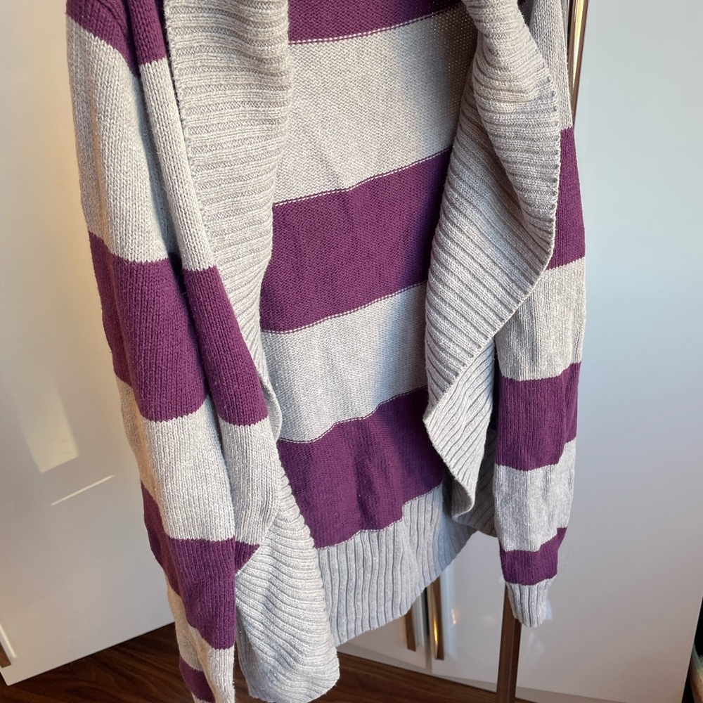 Epic Threads Cardigan, Size L - Picture 2 of 5